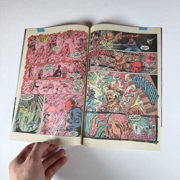 DC Comics Inc Batman #457 December 1990 - Picture 7 of 10